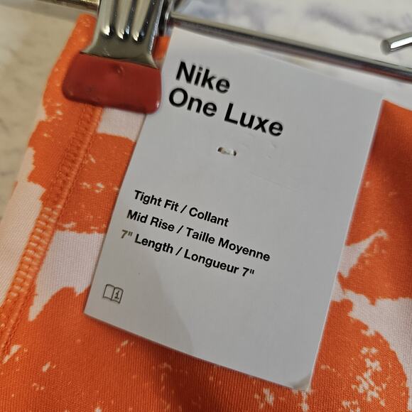 Nike Women's One Luxe Icon Clash Mid-Rise Training Bike Shorts - NWT Size S - Picture 5 of 6